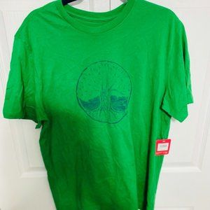 NWT - Green Eastern Mounts Sports T Shirt - Mens L